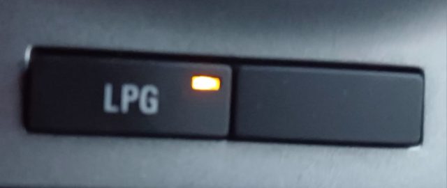 OPEL Corsa usata, con Specchietti laterali elettrici