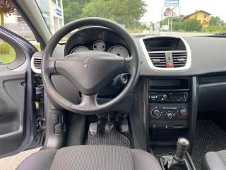 PEUGEOT 207 usata, con Autoradio