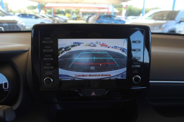 TOYOTA Yaris usata, con Bluetooth