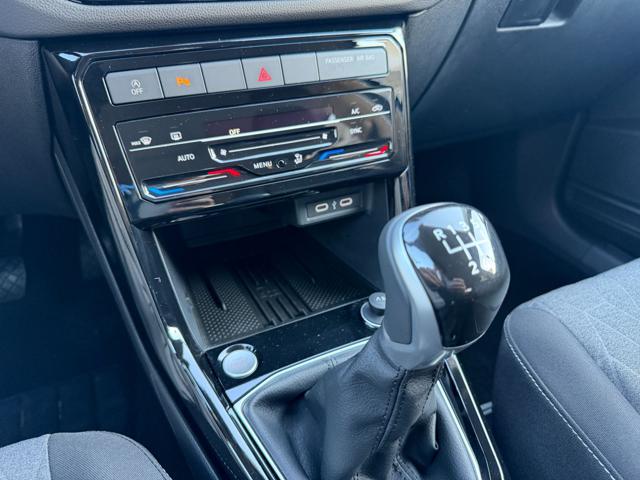 VOLKSWAGEN T-Cross usata, con USB