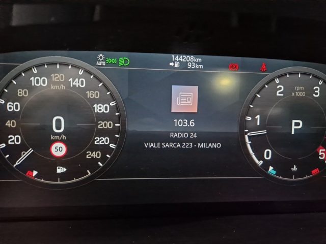 LAND ROVER Defender usata, con Controllo automatico clima