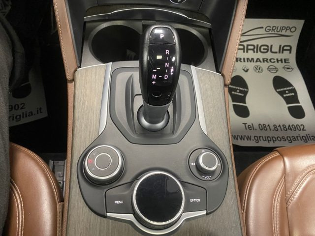 ALFA ROMEO Stelvio usata, con Controllo automatico clima