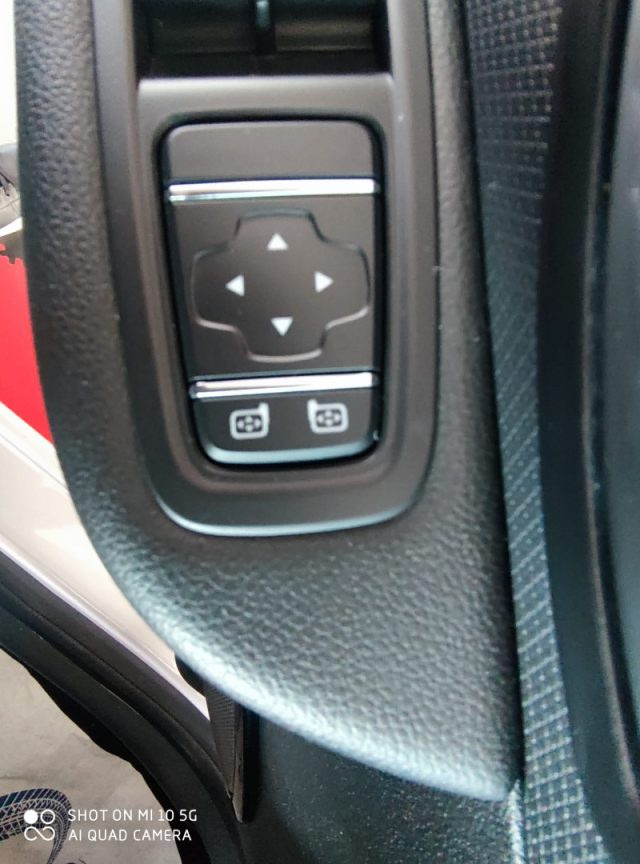 RENAULT Clio usata, con Controllo trazione