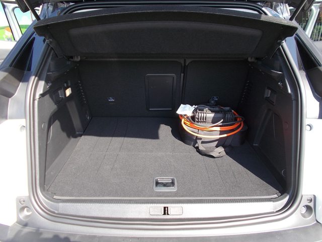 PEUGEOT 3008 usata, con Fari LED