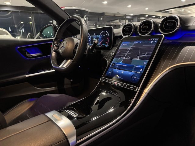 MERCEDES-BENZ C 220 usata, con Fendinebbia