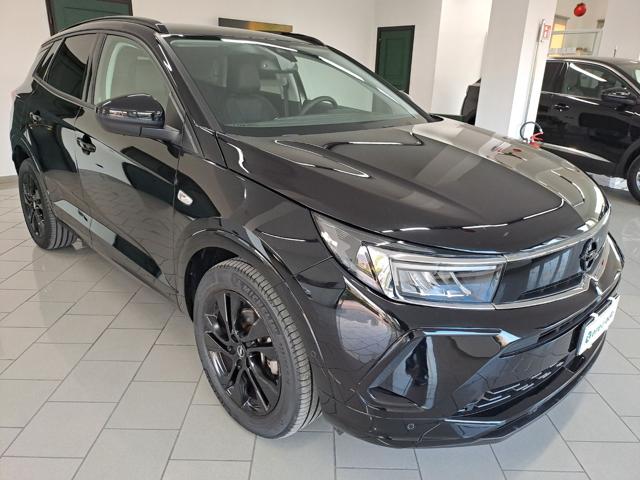 OPEL Grandland usata, con Alzacristalli elettrici