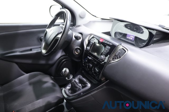 LANCIA Ypsilon usata 34
