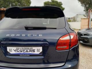 PORSCHE Cayenne usata, con Autoradio