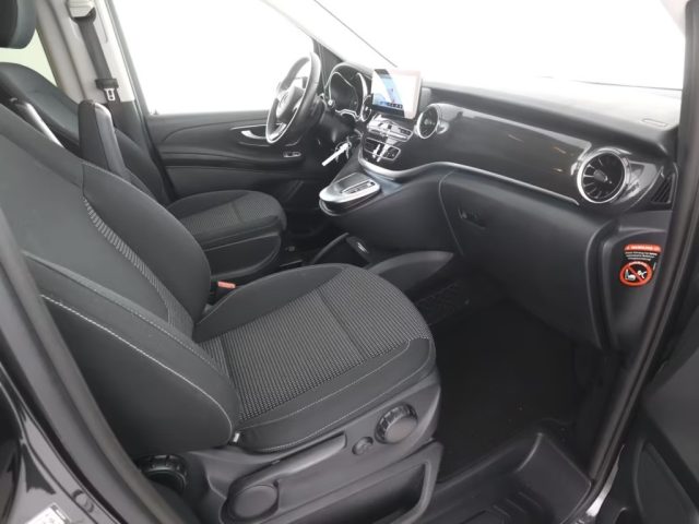 MERCEDES-BENZ EQV usata, con Boardcomputer