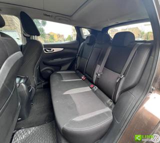 NISSAN Qashqai usata, con Sensori di parcheggio anteriori