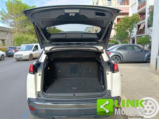 PEUGEOT 3008 usata, con Autoradio digitale