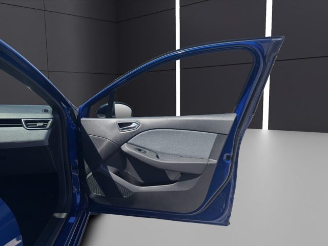 RENAULT Clio usata, con Servosterzo
