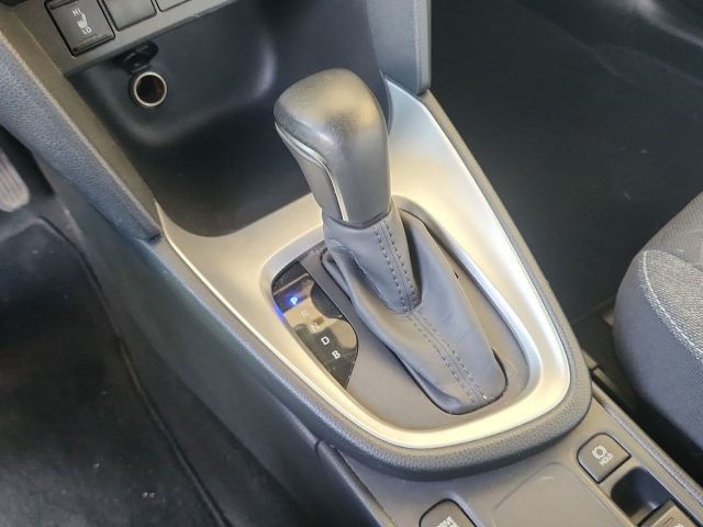 TOYOTA Yaris Cross usata, con Fari LED