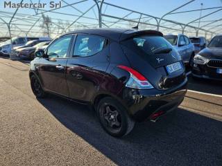 LANCIA Ypsilon usata, con Autoradio