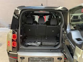 LAND ROVER Defender usata, con Touch screen