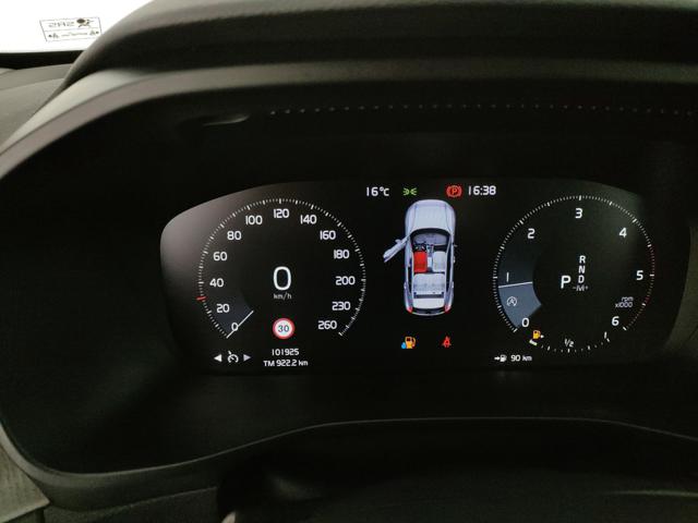 VOLVO XC40 usata, con Autoradio digitale
