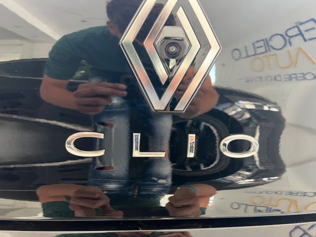 RENAULT Clio usata, con Climatizzatore
