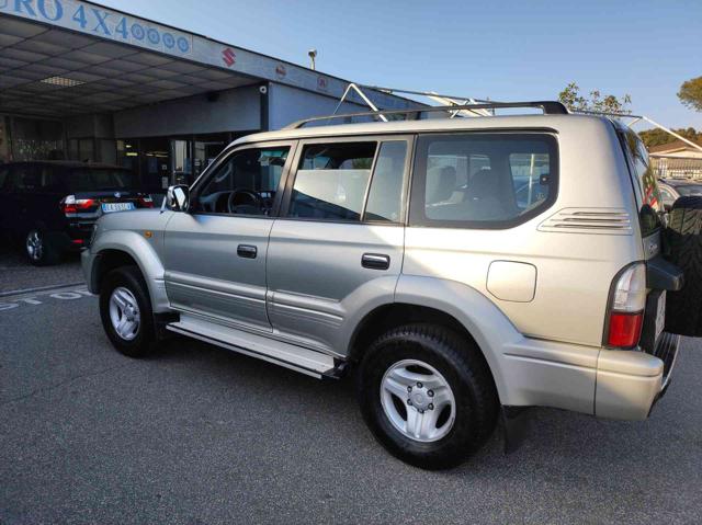 TOYOTA Land Cruiser usata, con Cerchi in lega