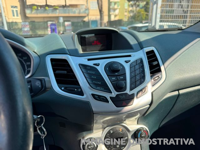 FORD Fiesta usata, con Lettore CD