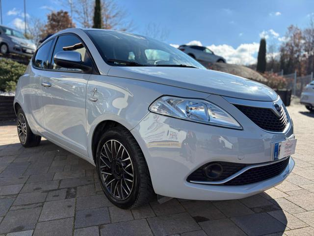 LANCIA Ypsilon usata, con Airbag