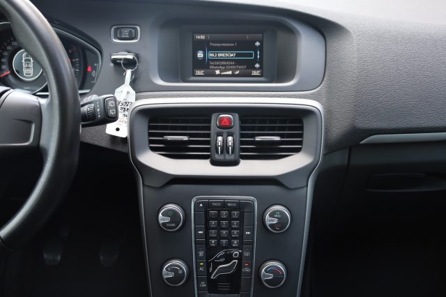 VOLVO V40 usata, con MP3