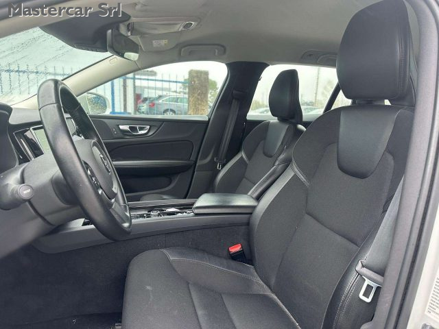 VOLVO V60 Cross Country usata, con Controllo automatico clima