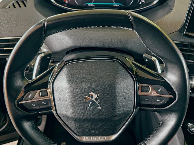PEUGEOT 5008 usata, con Vivavoce