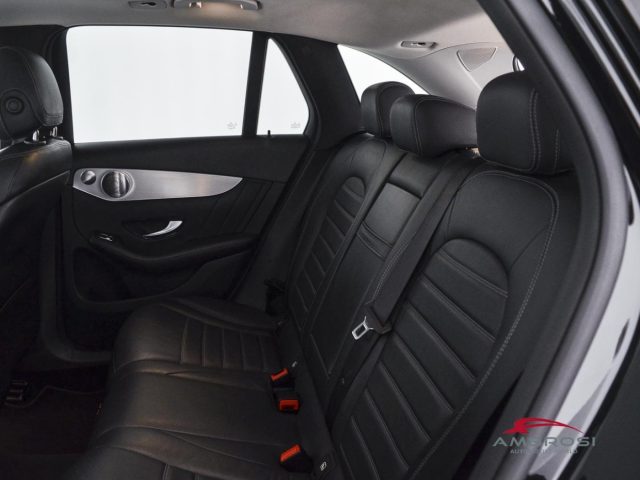 MERCEDES-BENZ GLC 220 usata 9