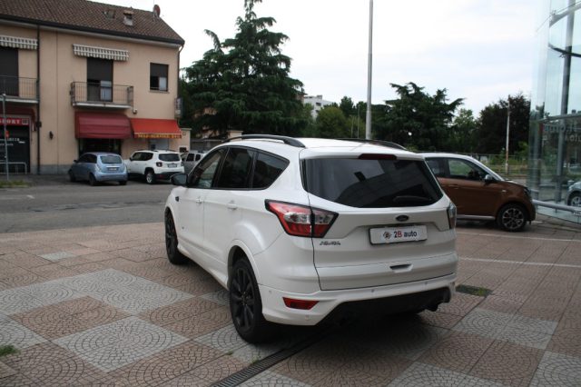FORD Kuga usata, con Autoradio