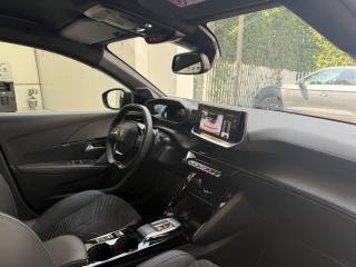 PEUGEOT 208 usata, con Fari Xenon