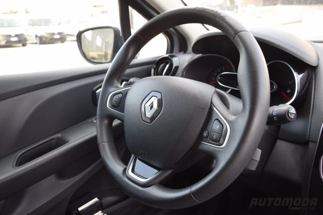 RENAULT Clio usata, con Bluetooth