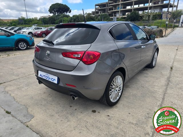 ALFA ROMEO Giulietta usata, con Autoradio