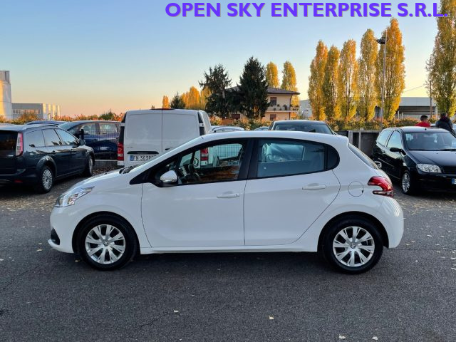 PEUGEOT 208 usata, con Autoradio
