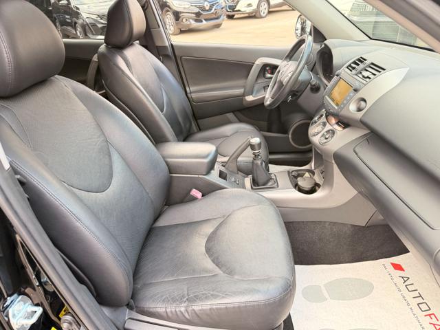 TOYOTA RAV 4 usata, con Portapacchi