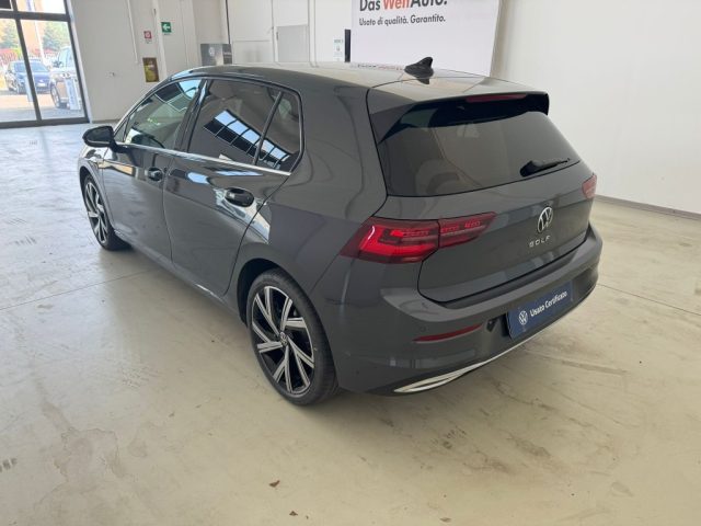 VOLKSWAGEN Golf usata, con Autoradio