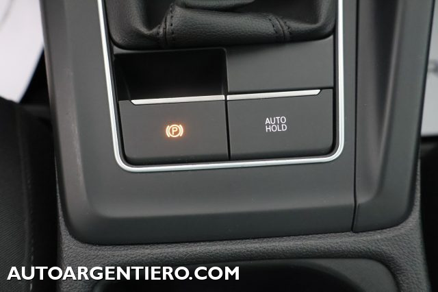 VOLKSWAGEN Golf usata, con Sound system