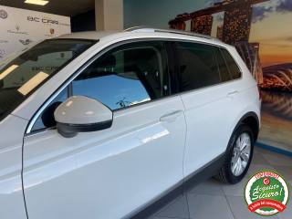 VOLKSWAGEN Tiguan usata, con USB
