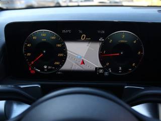 MERCEDES-BENZ GLB 180 usata, con Vivavoce