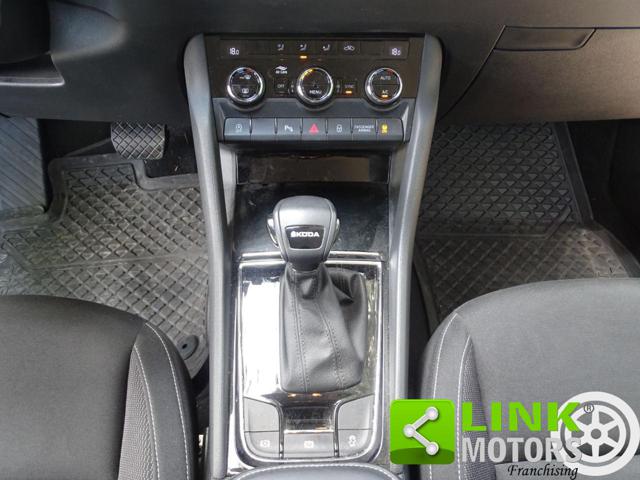 SKODA Karoq usata, con Volante in pelle