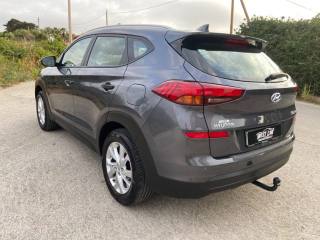 HYUNDAI Tucson usata, con Autoradio