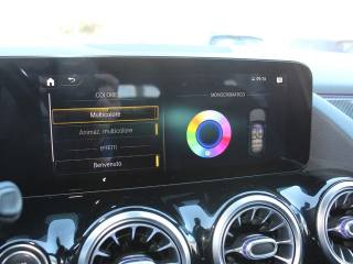 MERCEDES-BENZ GLA 200 usata, con Fari LED
