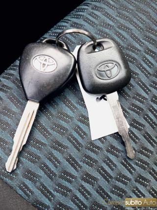 TOYOTA Yaris usata, con Immobilizzatore elettronico
