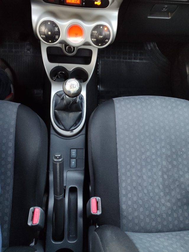 TOYOTA Urban Cruiser usata 20