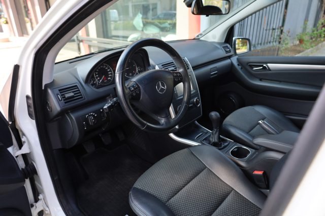 MERCEDES-BENZ A 180 usata 19
