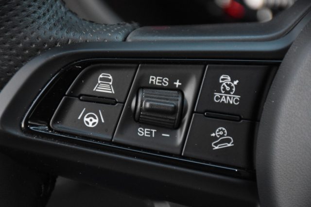 ALFA ROMEO Stelvio usata, con Portellone posteriore elettrico