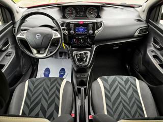 LANCIA Ypsilon usata, con Fendinebbia