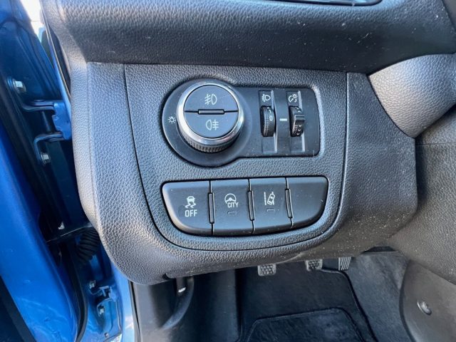 OPEL Karl usata, con Servosterzo