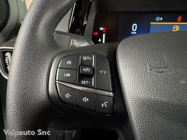 FORD Transit Courier usata, con Touch screen