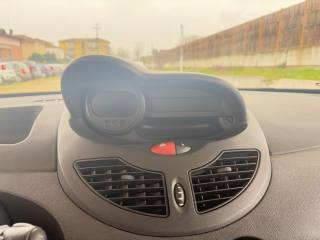RENAULT Twingo usata 31