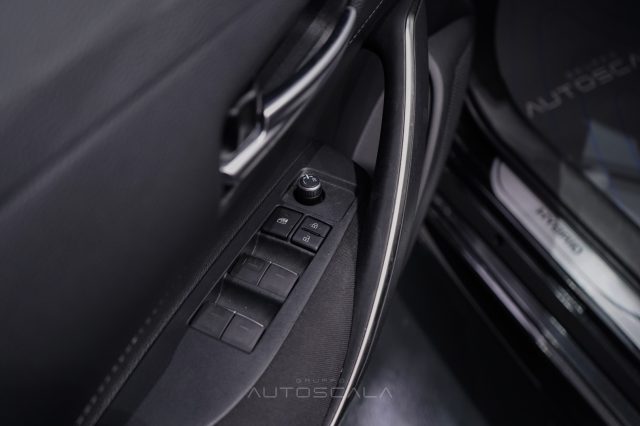 TOYOTA Corolla usata, con Cruise Control